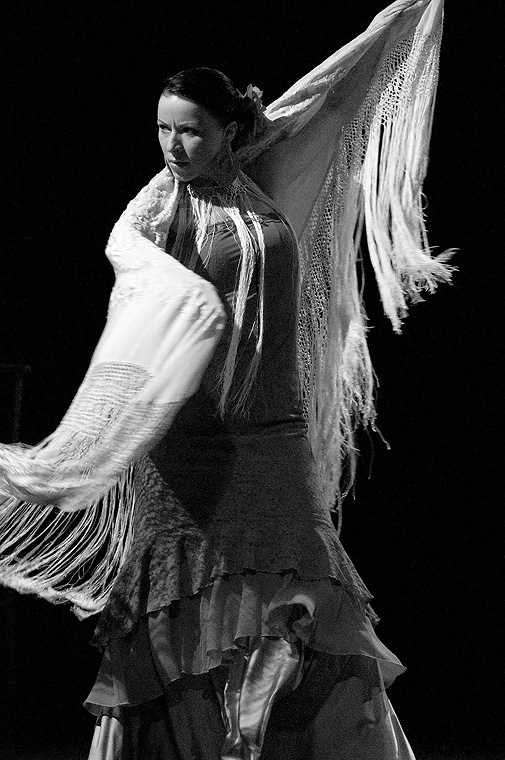 Magdalena Faszcza (Teatr Tańca "Nie Tylko Flamenco" przedstawia...)